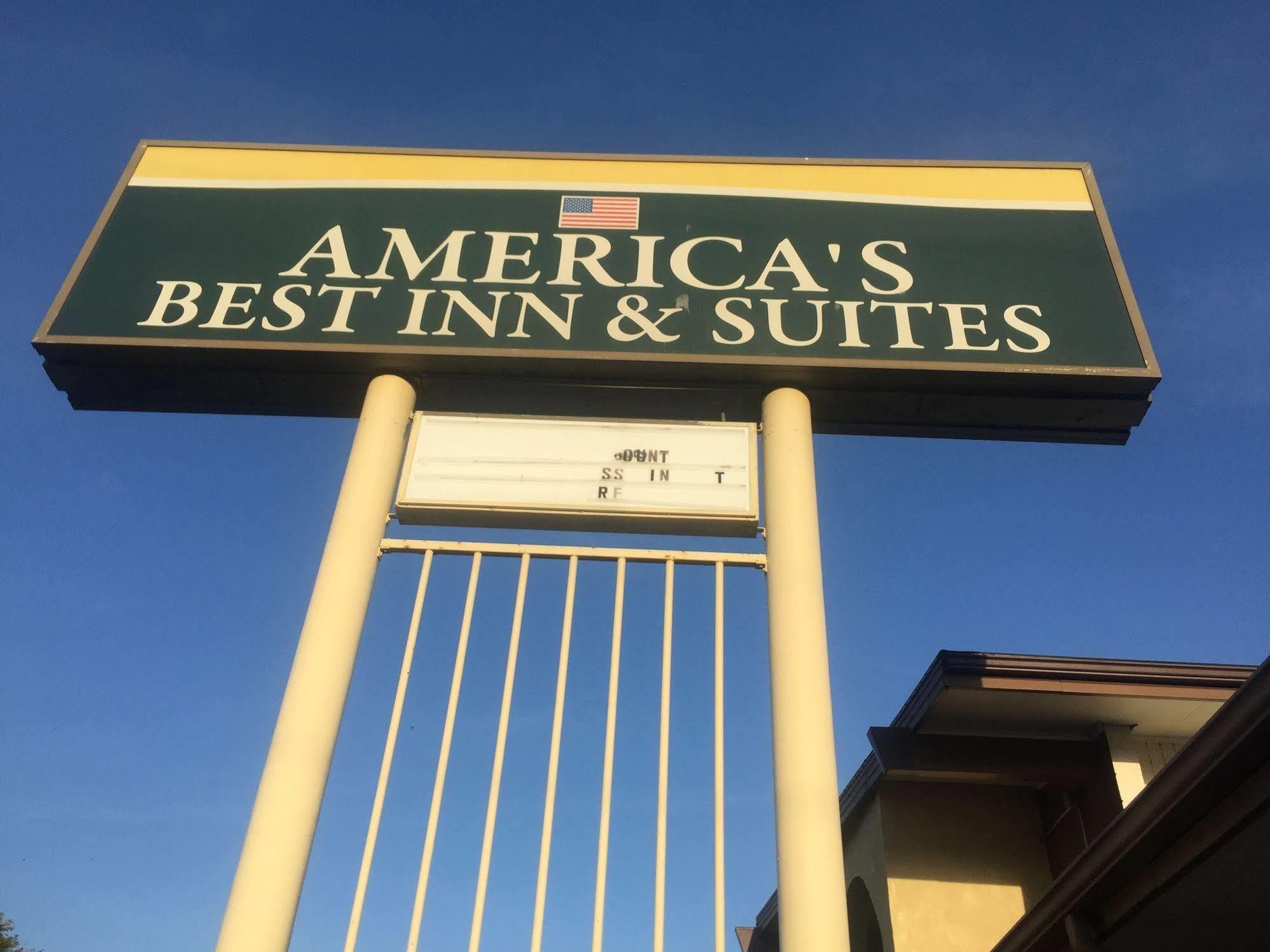 Americas Best Inn & Suites Urbana Екстер'єр фото